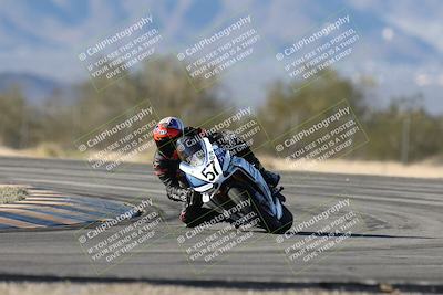 media/Dec-07-2025-CVMA (Sun) [[3e7d2de5dc]]/Race 12- Formula 40 MW and LW/